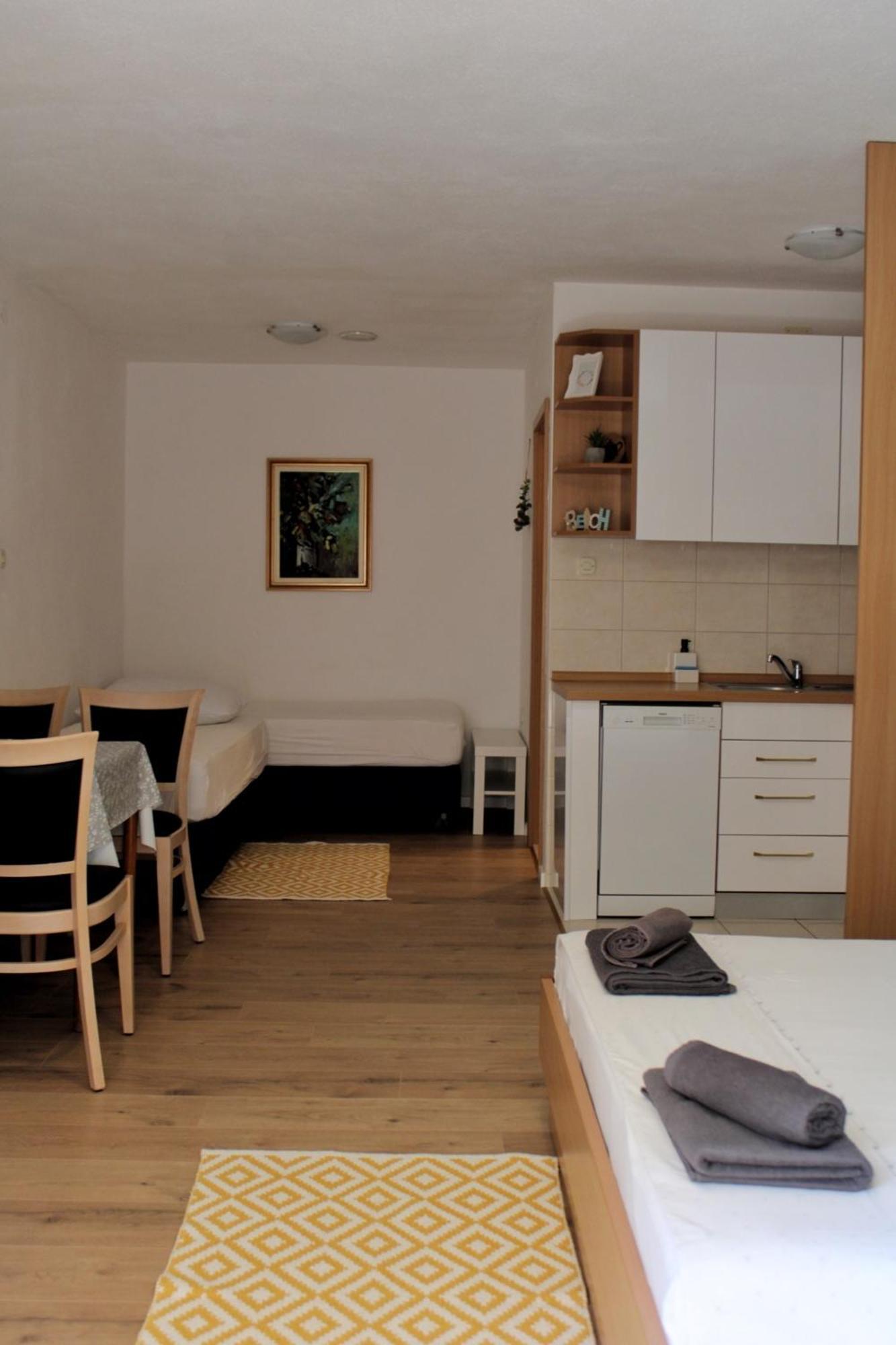Studio Laura-Spacious Studio On The Main Beach Makarska Zewnętrze zdjęcie