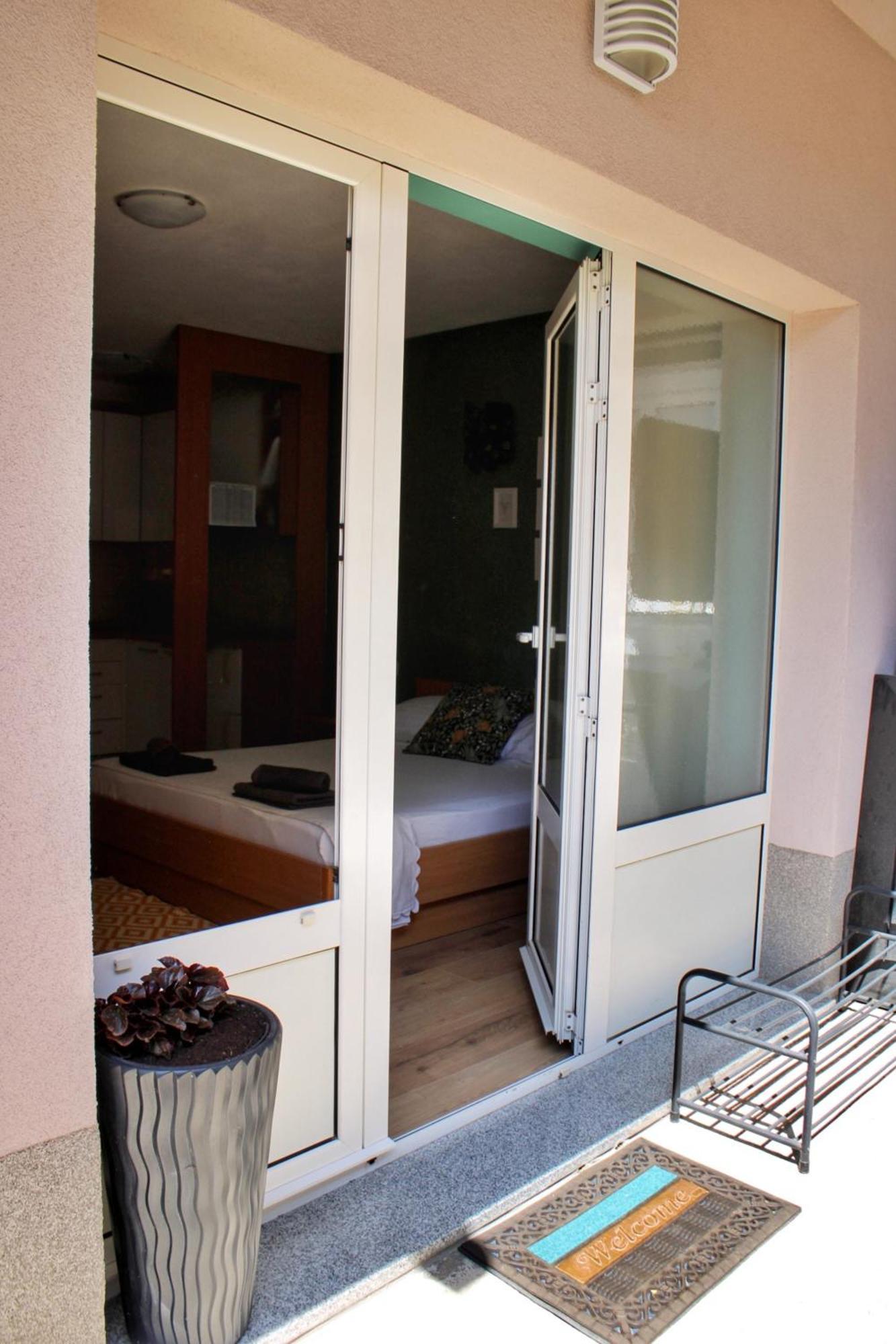 Studio Laura-Spacious Studio On The Main Beach Makarska Zewnętrze zdjęcie